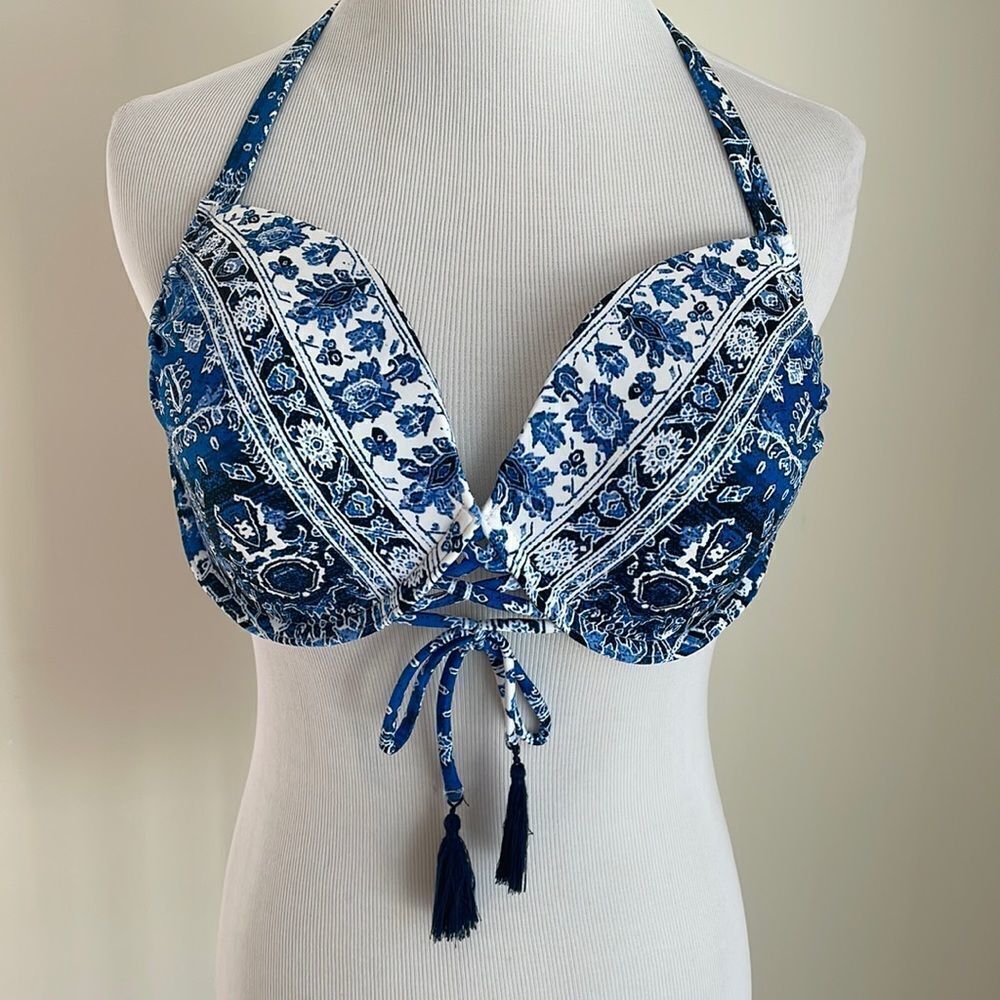 Bikini top size D/DD underwire accent tie in front